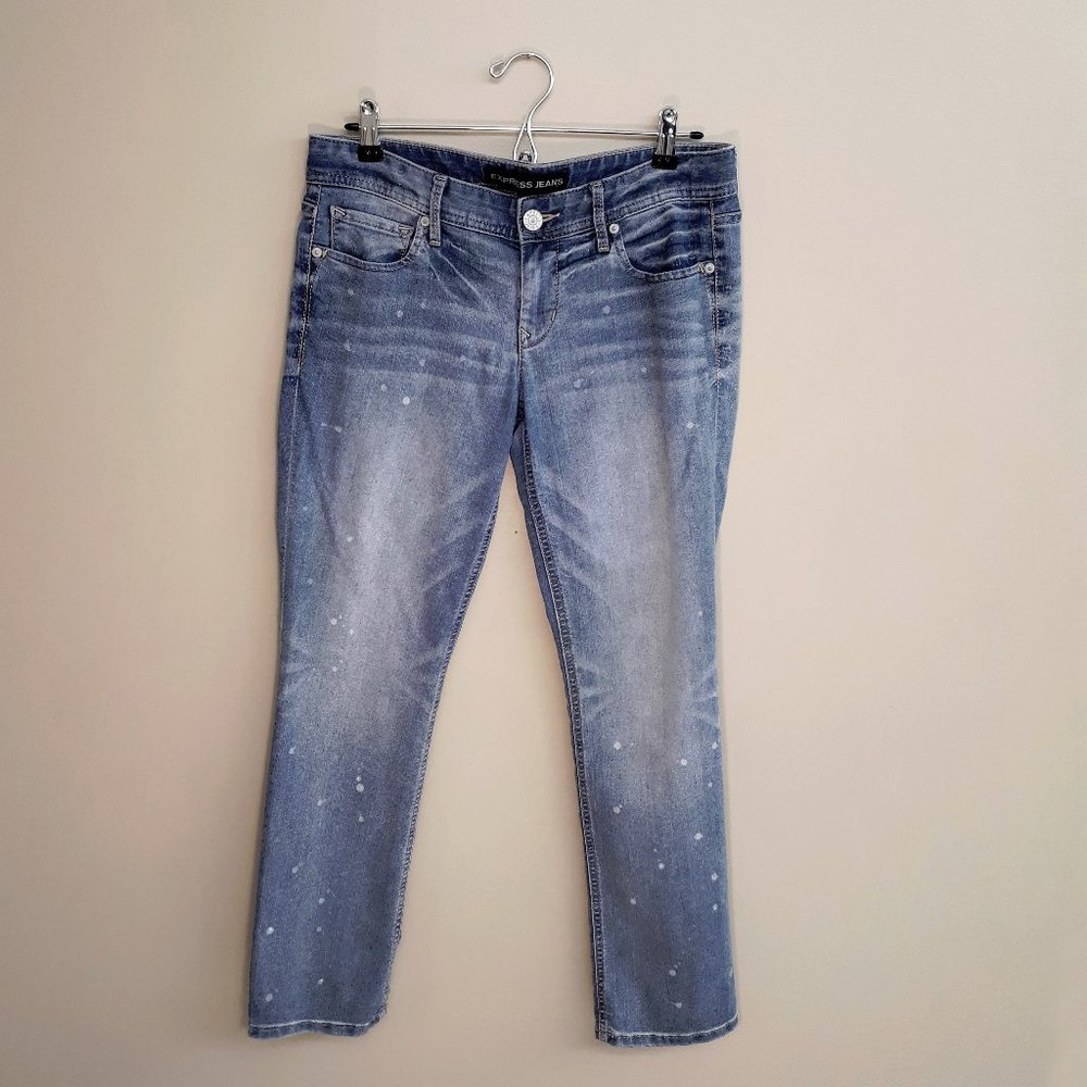 EXPRESS Stella Low Rise Cropped Skinny Jeans in Distressed Medium Wash 90094